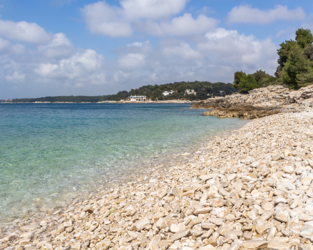 Ambrela Beach